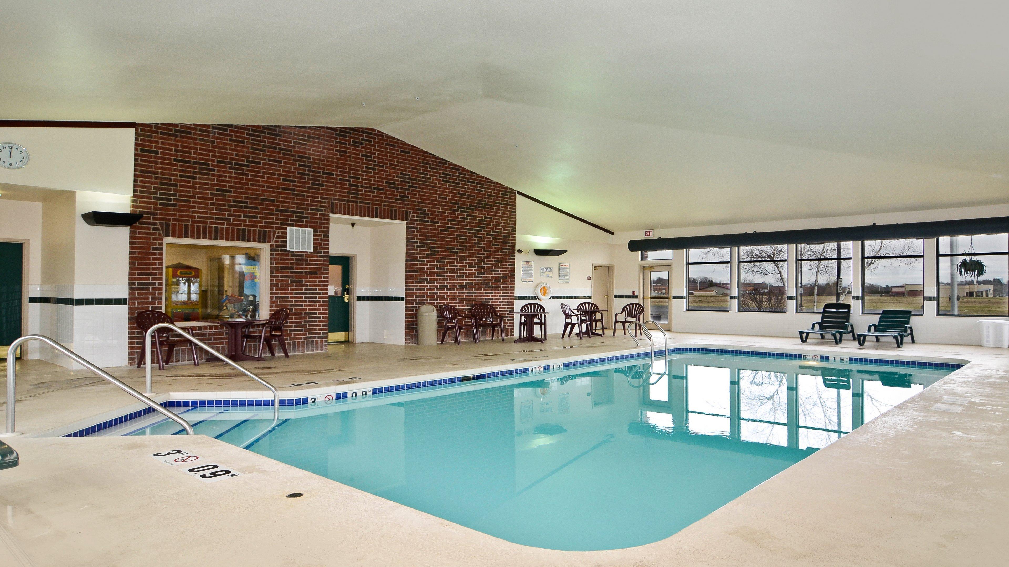 Holiday Inn Express Hotel & Suites Fort Atkinson By Ihg Экстерьер фото